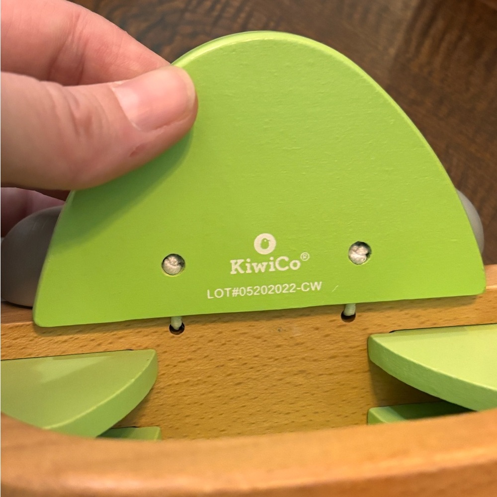 KiwiCo Wooden Learn & Grow Magnetic Car Set Montessori Toy - Picture 7 of 10